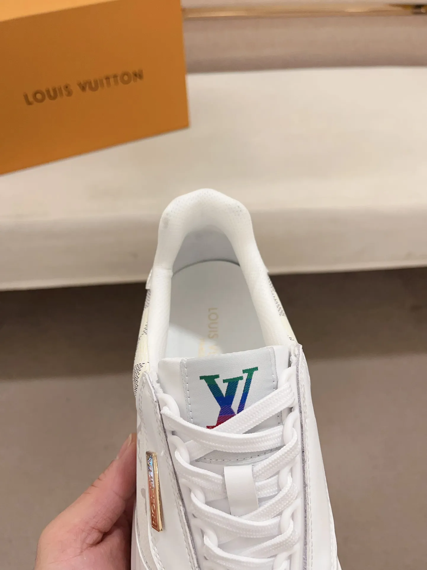Men's shoes💰 400💰Louis Vuitton (Louis Vuitton/LV top 🔍🔍new model is on sale at the same time at the counter, upper 🇮🇹 imported first-layer cowhide from Italy, fully imported sheepskin lining 💪💪, completely 1⃣️ to 1⃣️ replica 🇮🇹💪💪 , ⚠Sole: Original sole provided by the original factory, exclusive movable molded sole, super comfortable, ⚠Original factory goods, 🔍🔍high quality, can be entered and exited the counter at will, welcome to compare⚠Code number: 38-44 (45 can be customized).
